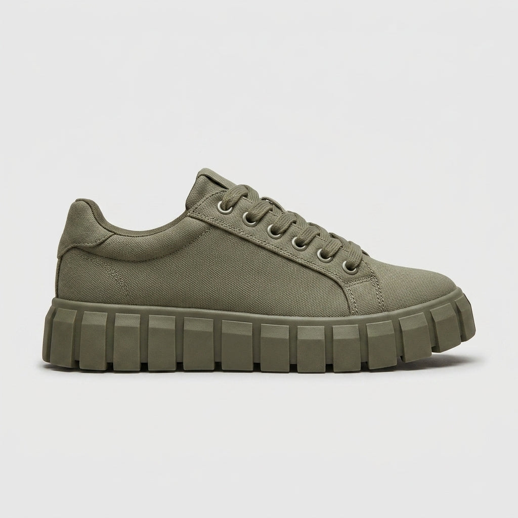 Women's Sneakers Platform Sole Round Toe Lace-Up Low-Top